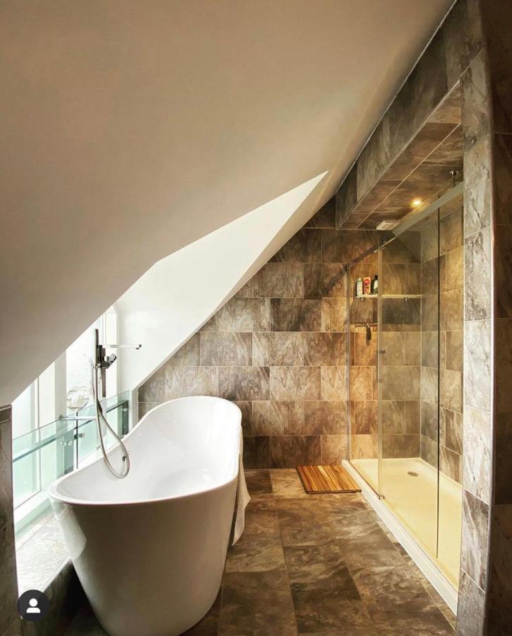 The Lodge At Muir Estate Thornhill  Екстериор снимка